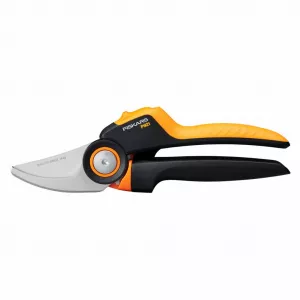 FISKARS Nůžky POWERGEAR dvousečné + převod (1057113)