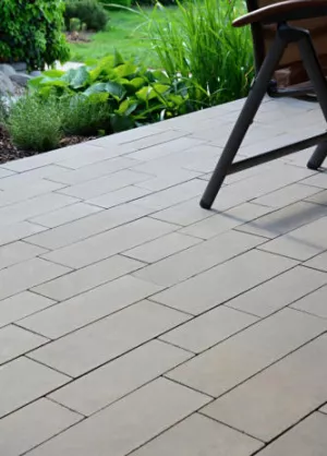 AZ BETON Dlažba LINEA šedá (mikrofazeta)